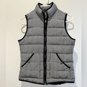 “ A New Day “ Womens Full Zip Quilted Vest Black/White Herringbone Casual Size S